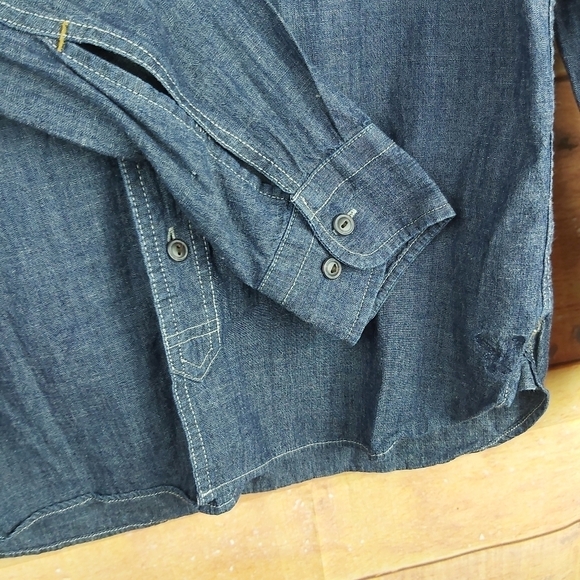 AMERICAN Eagle men's denim button down shirt size small Western - Picture 3 of 7